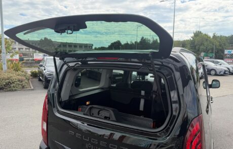 2026 Peugeot Rifter Horizon RS Plus – Black (16)