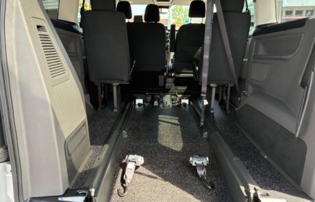 221 Ford Custom Independence 5 seats + wc – Silver (12)