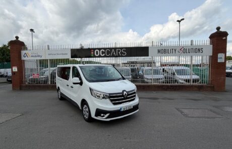 241D4205 Renault Trafic 9 Seats (3)