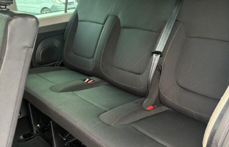 241D4205 Renault Trafic (16)