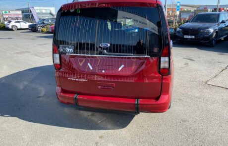 2024 Ford Grand Tourneo Connect Freedom RE – 3031 Met Red (3)